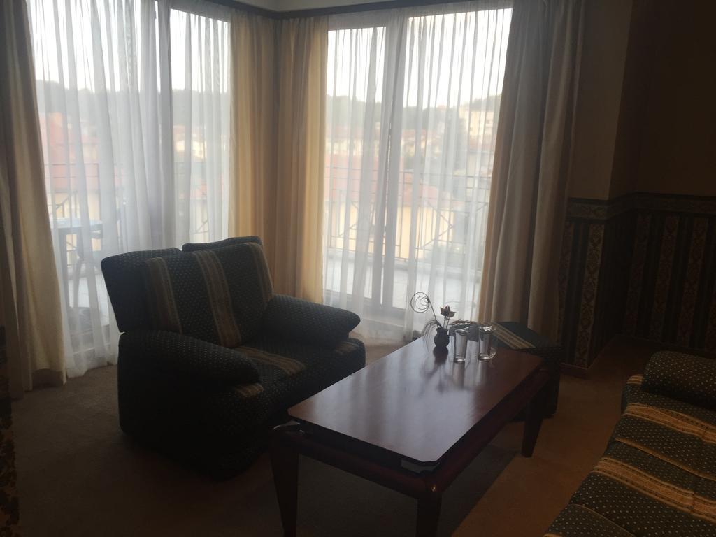 טרויאן Chateau Montagne Hotel Troyan מראה חיצוני תמונה