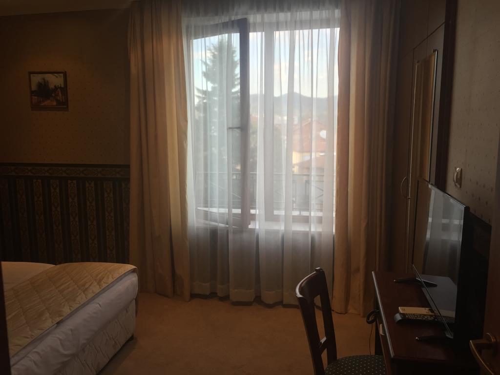 טרויאן Chateau Montagne Hotel Troyan מראה חיצוני תמונה