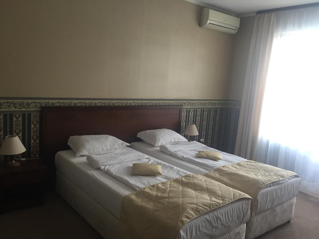 טרויאן Chateau Montagne Hotel Troyan מראה חיצוני תמונה