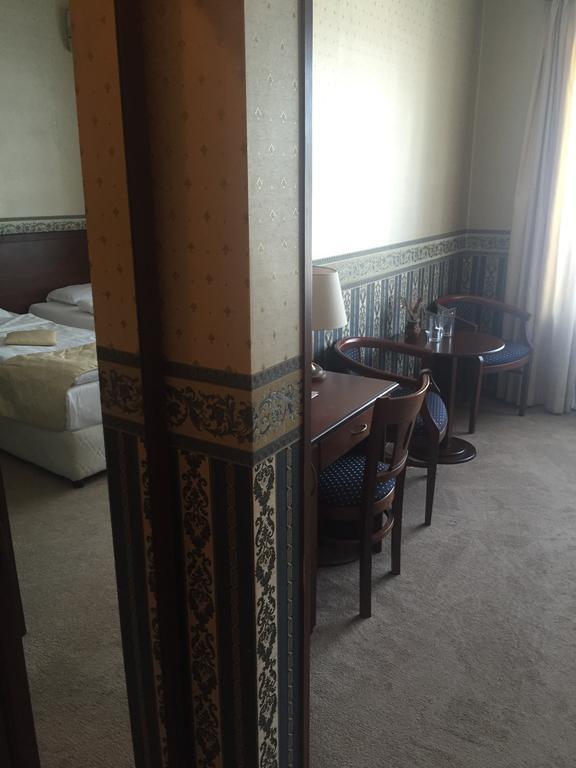 טרויאן Chateau Montagne Hotel Troyan מראה חיצוני תמונה