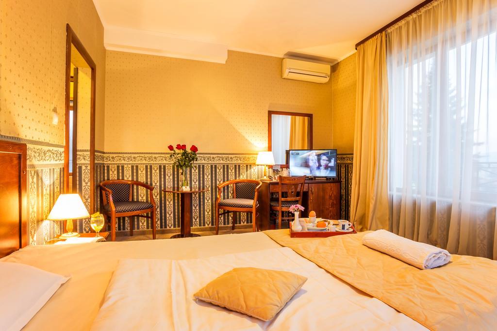 טרויאן Chateau Montagne Hotel Troyan מראה חיצוני תמונה