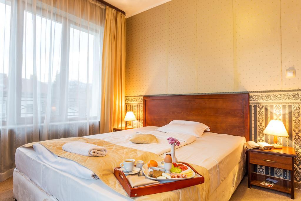 טרויאן Chateau Montagne Hotel Troyan מראה חיצוני תמונה